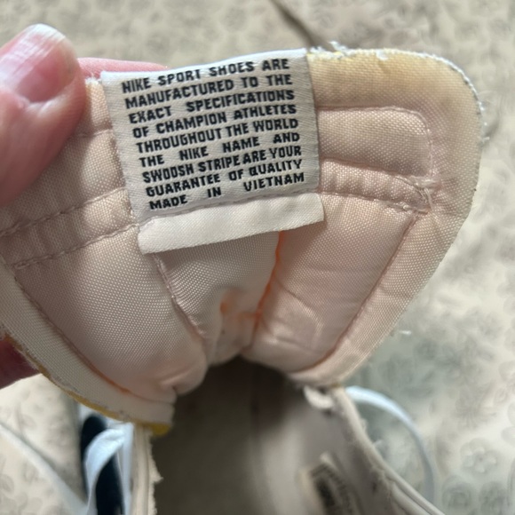 Nike Womens Blazer Size 8.5W Mid 77 CZ1055-100 White Basketball Shoes Sneakers - Picture 9 of 10